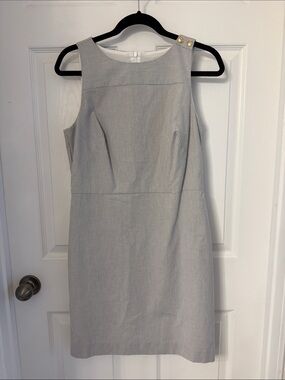 Banana Republic Classic Sleeveless Sheath Dress in Light Gray Stripe size 4